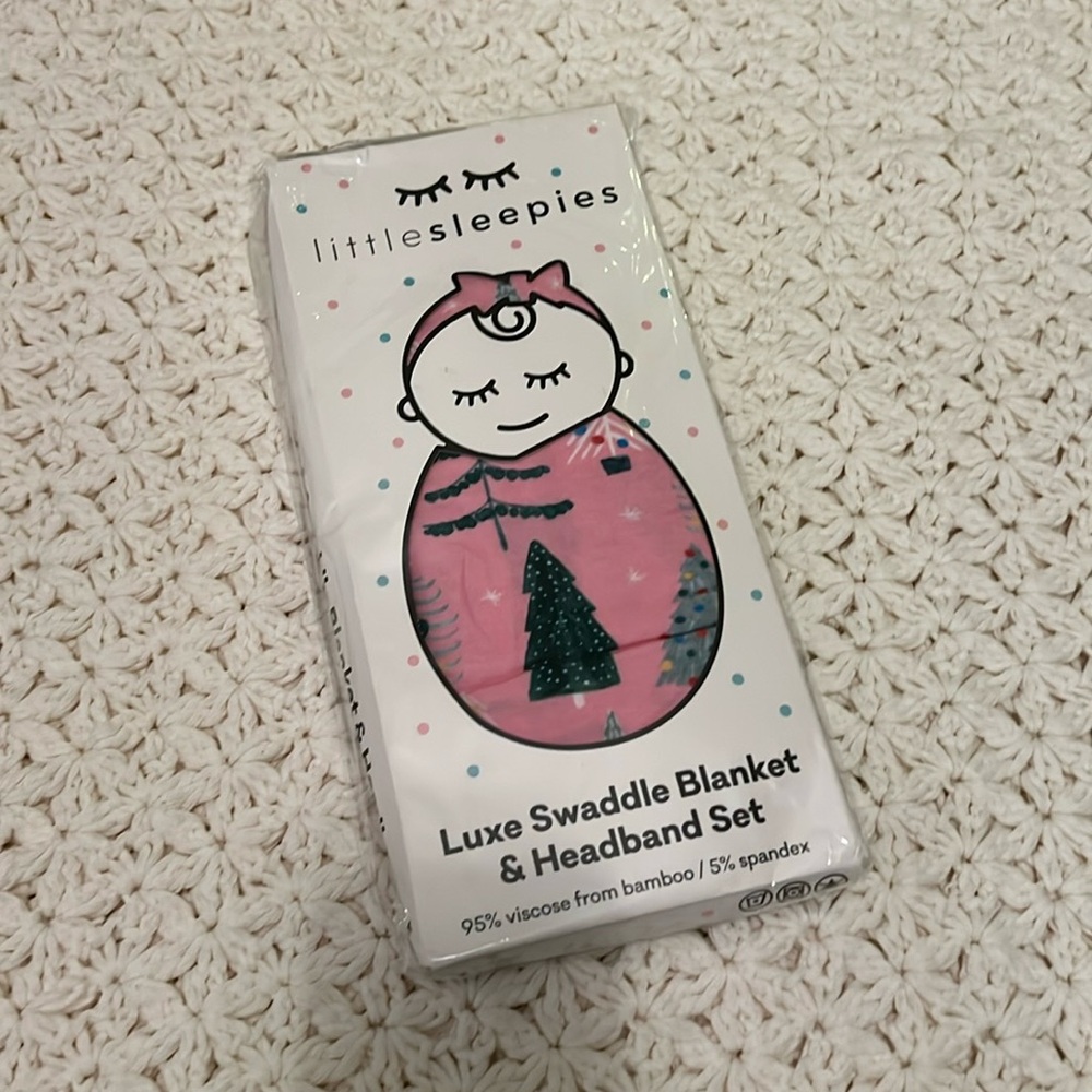 Little Sleepies Pink Twinkling Tree Swaddle